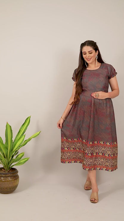 Flowy Grey Cotton Printed Flared Zipless Feeding Kurta